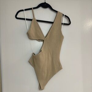 MOVING SALE Hera Collection Nude cutout bodysuit
